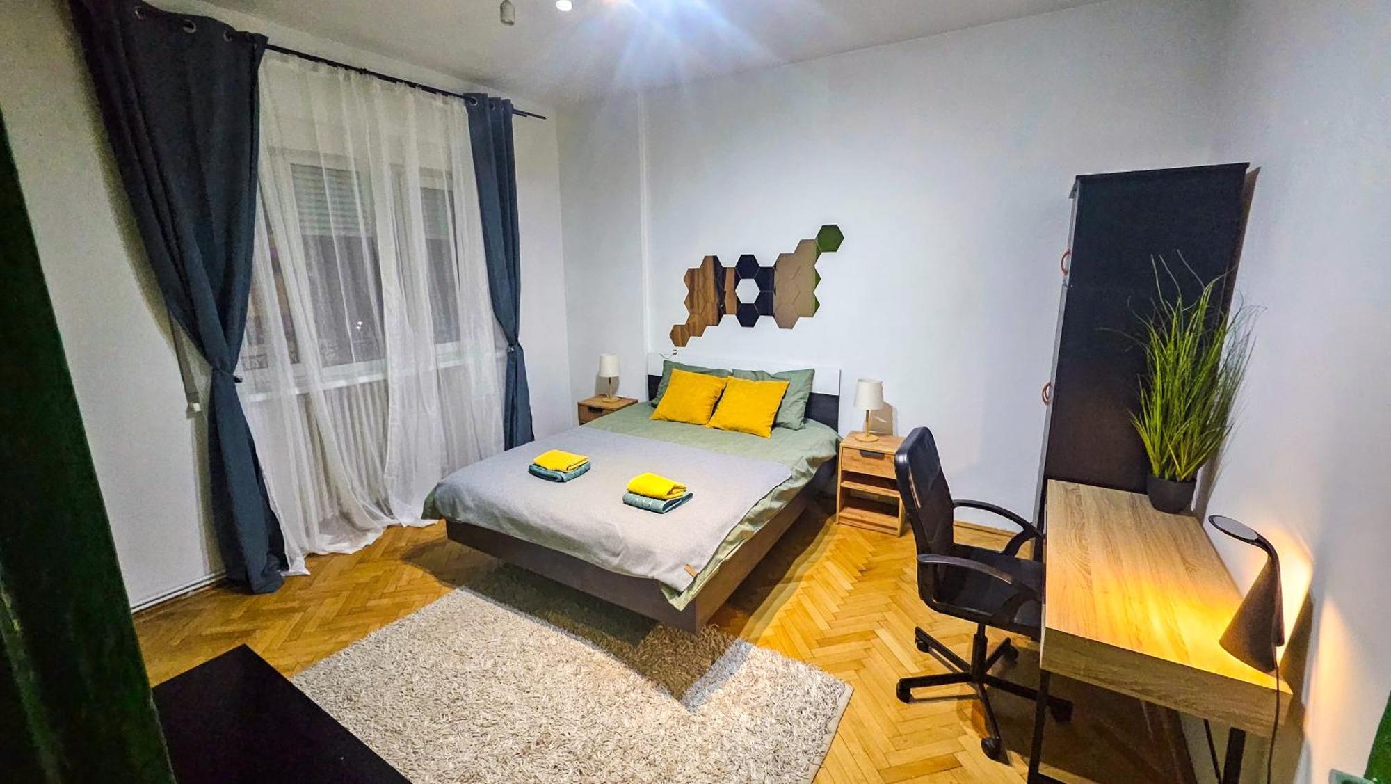 Downtown Tiny Houses Near Cismigiu Gardens Bucharest Luaran gambar